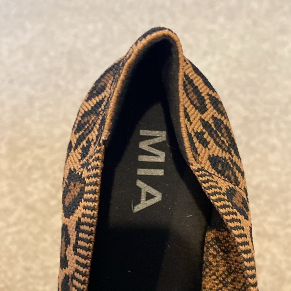 MIA Leopard Print Women's Flats - Picture 5 of 6